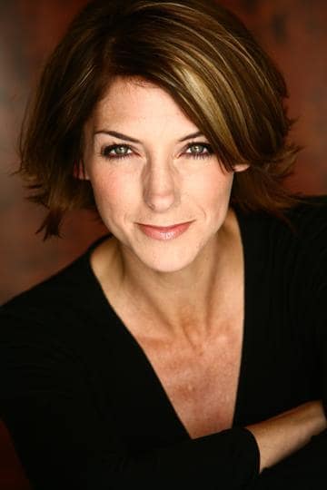 Alana headshot blackred