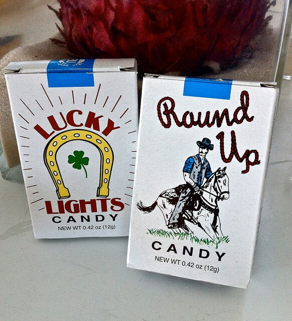 Candy Cigarettes, marketing to children