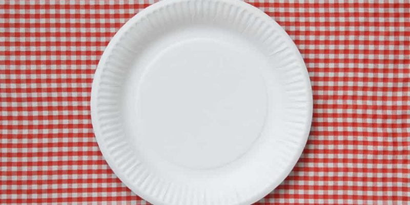 AJM Packaging Green Label Economy 9 Paper Plates, White