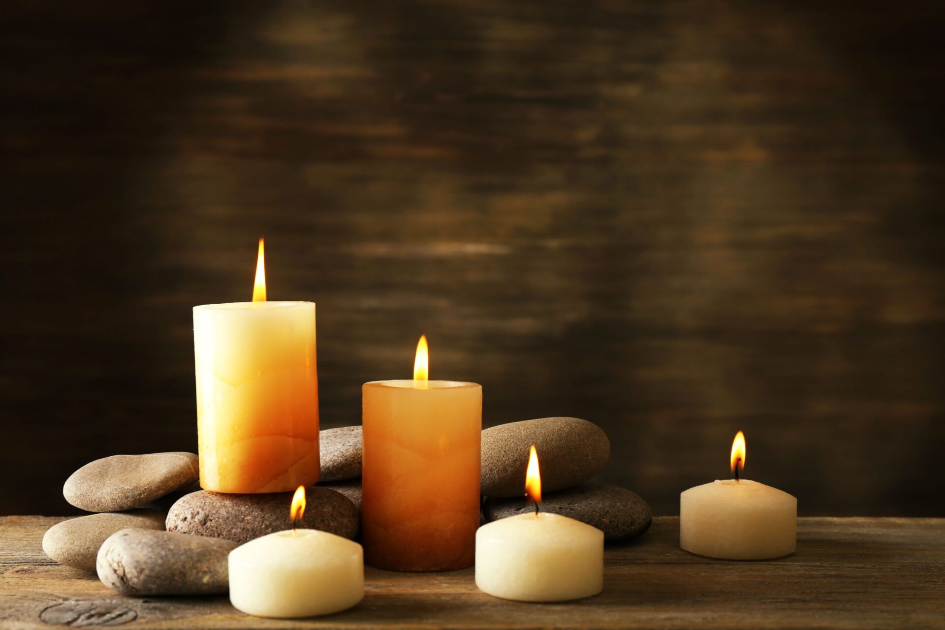 Best & Worst Non-Toxic Candles To Keep Indoor Air Safe 2022