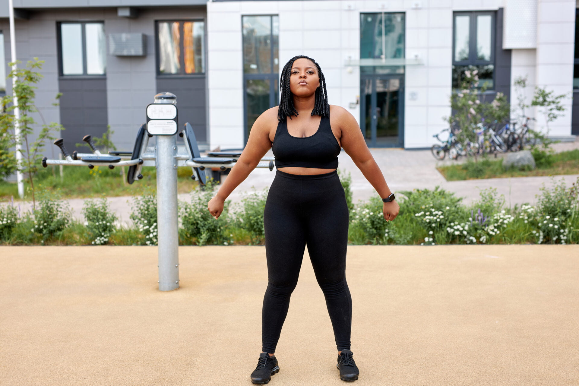 black woman wearing black activewear 