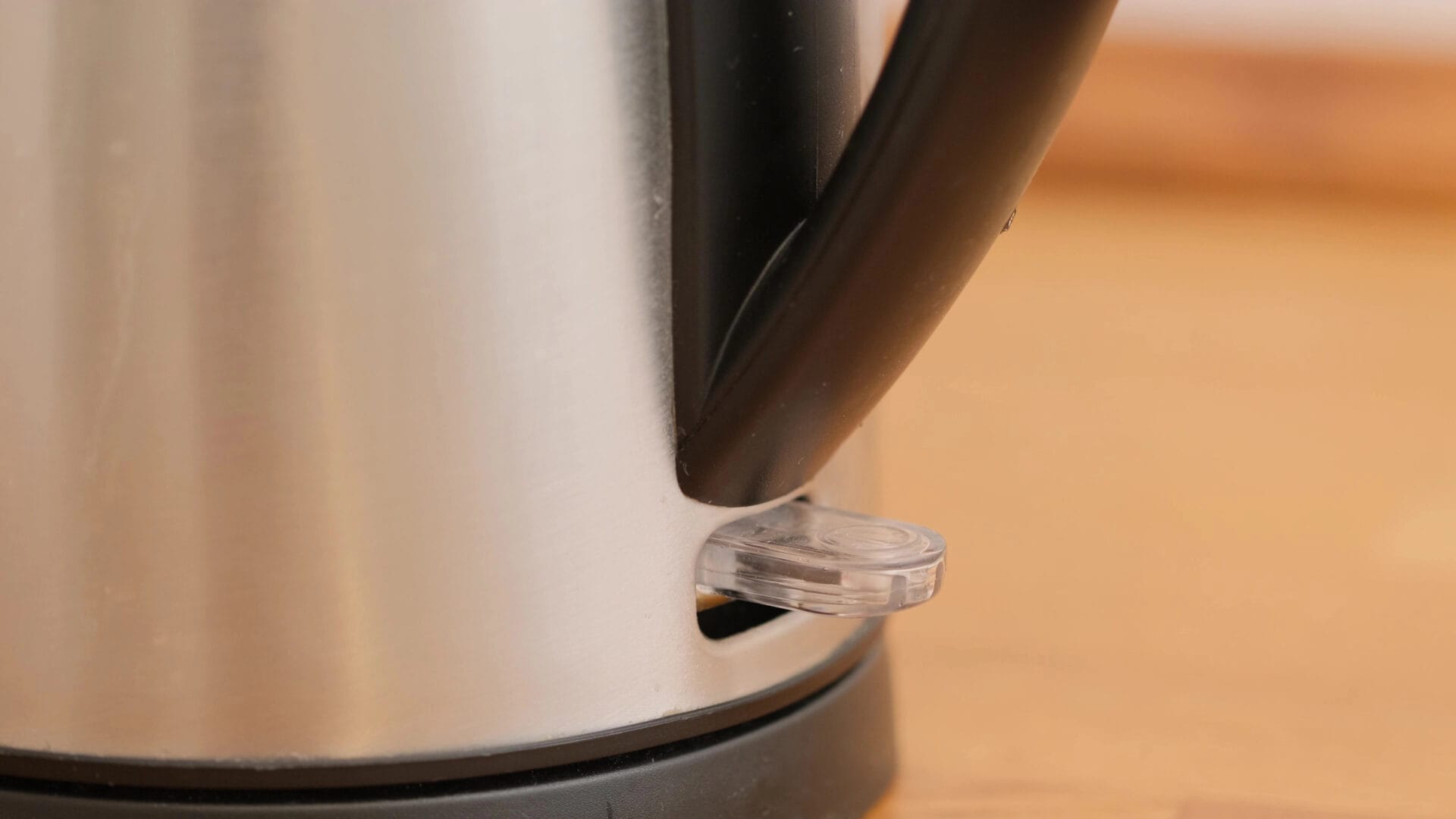 The knob of the electric tea kettle